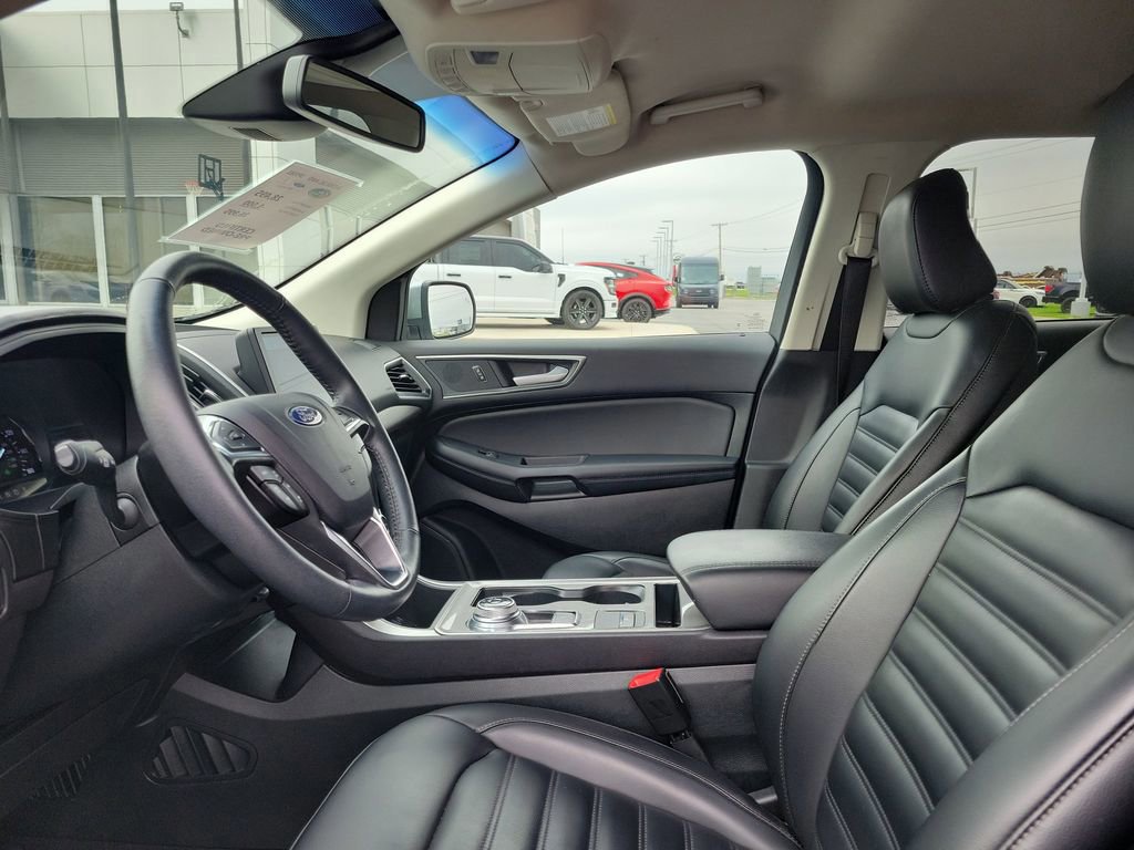 Certified 2024 Ford Edge SEL image 18
