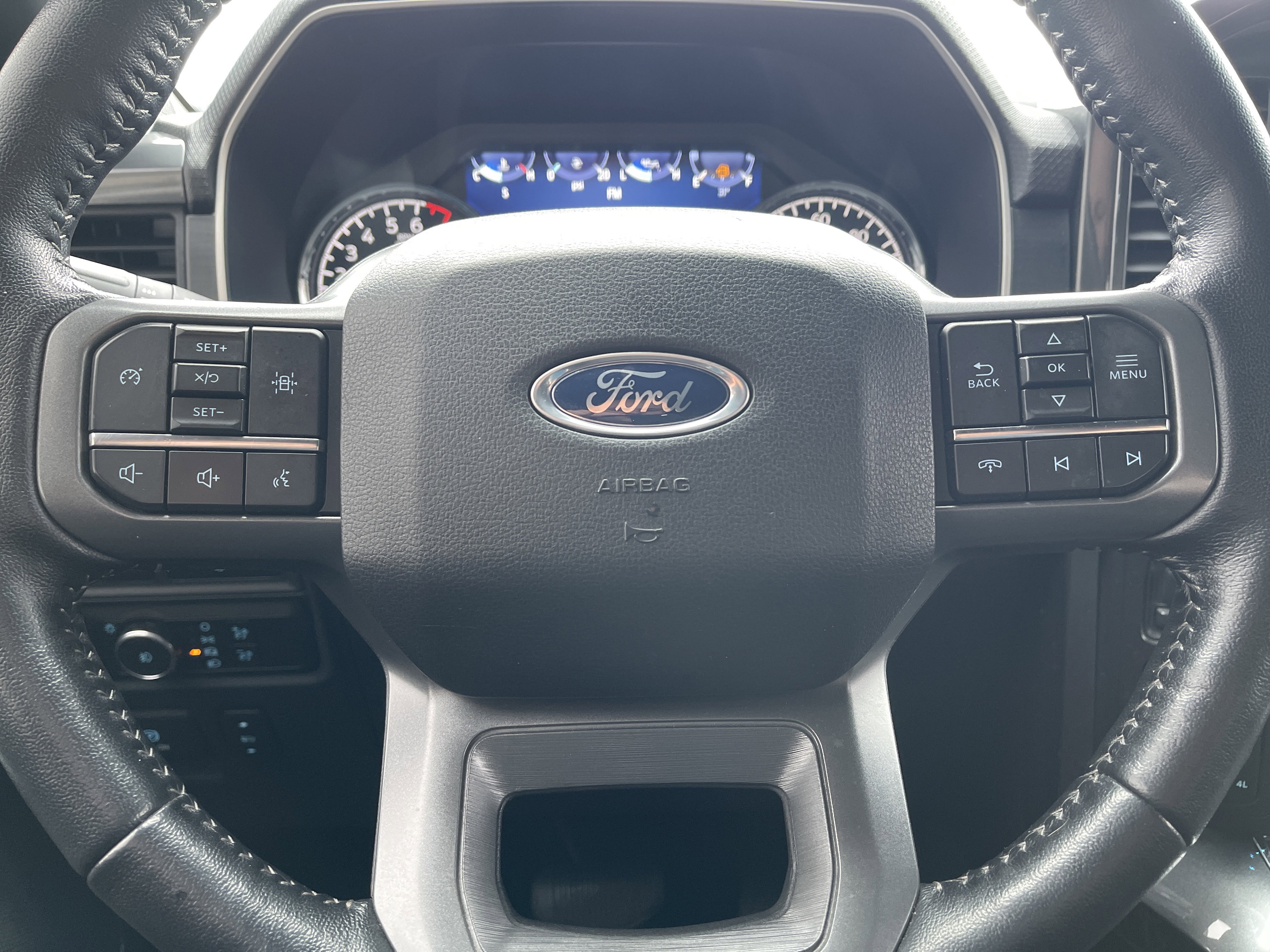 Certified 2022 Ford F150 XLT w/ Equipment Group 302A High image 15