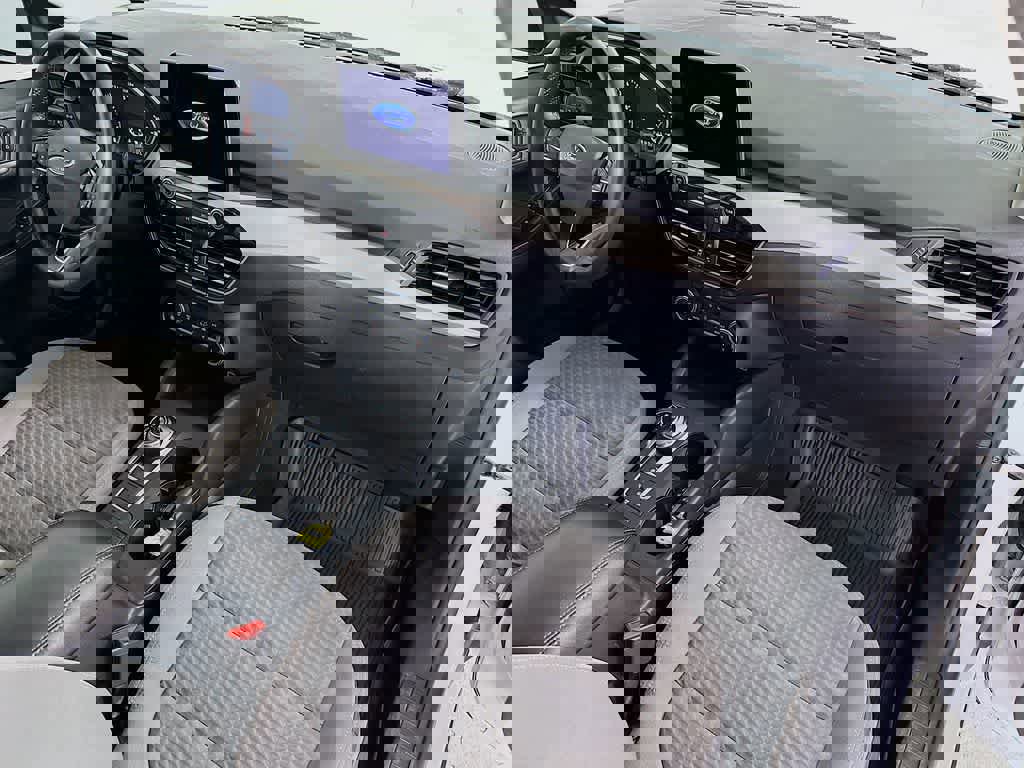 Certified 2022 Ford Escape SE w/ Cold Weather Package image 32