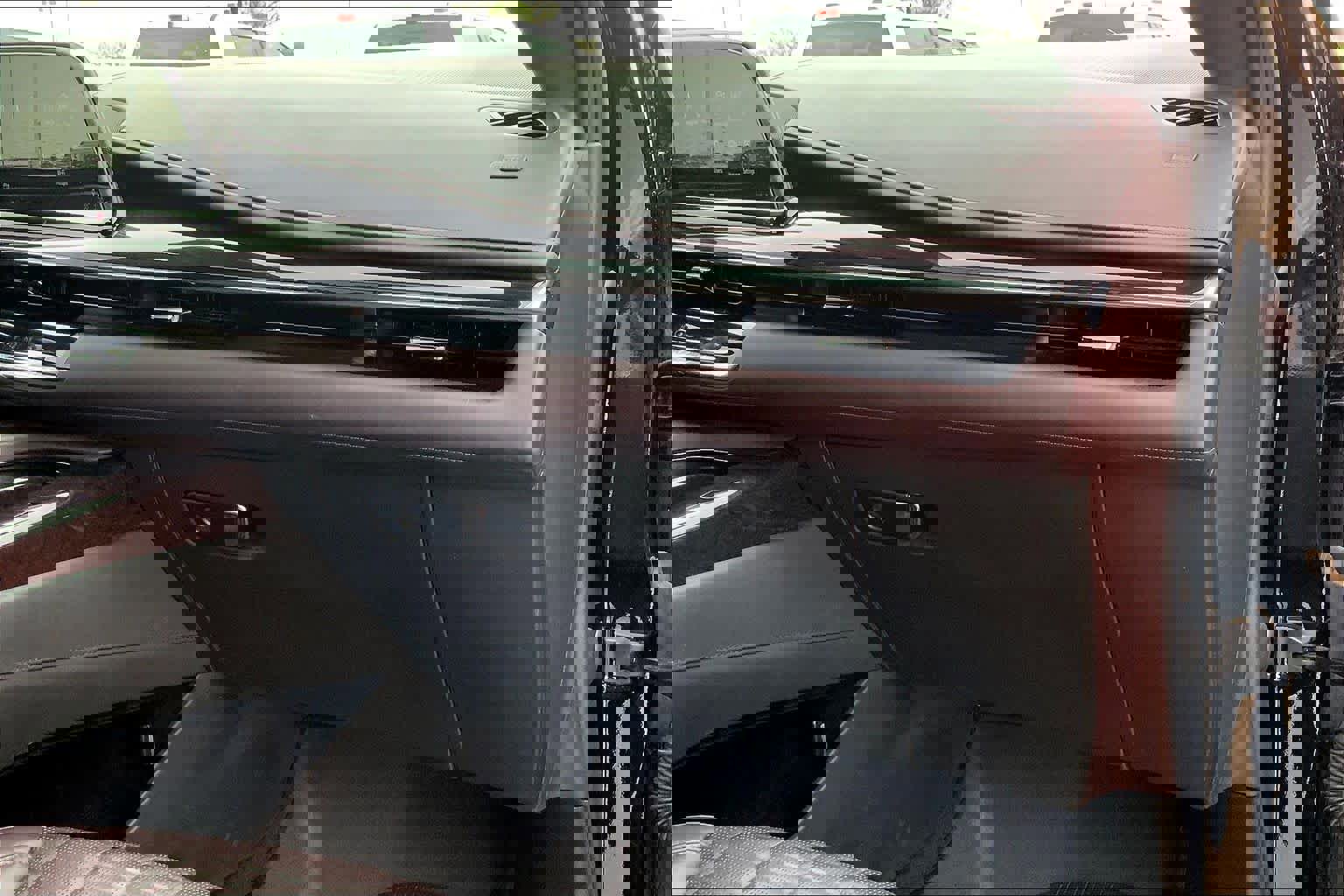 Used 2021 Cadillac Escalade Sport Platinum image 18