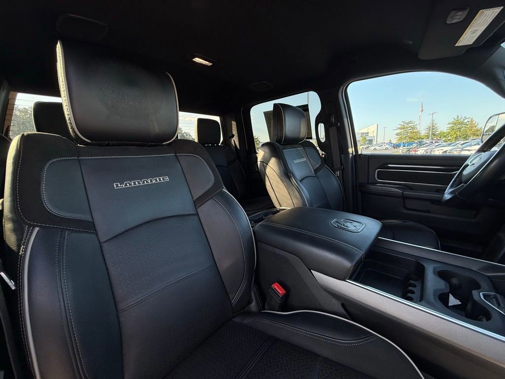 Used 2022 RAM 3500 Laramie image 30