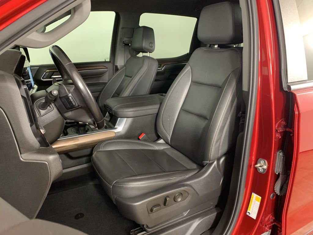 Used 2023 Chevrolet Silverado 1500 LT AWD/4WD image 27