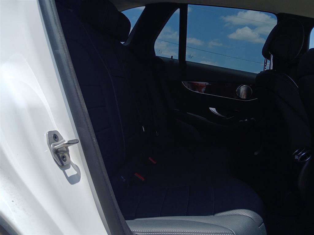 Used 2021 Mercedes-Benz GLC 300 4MATIC image 20