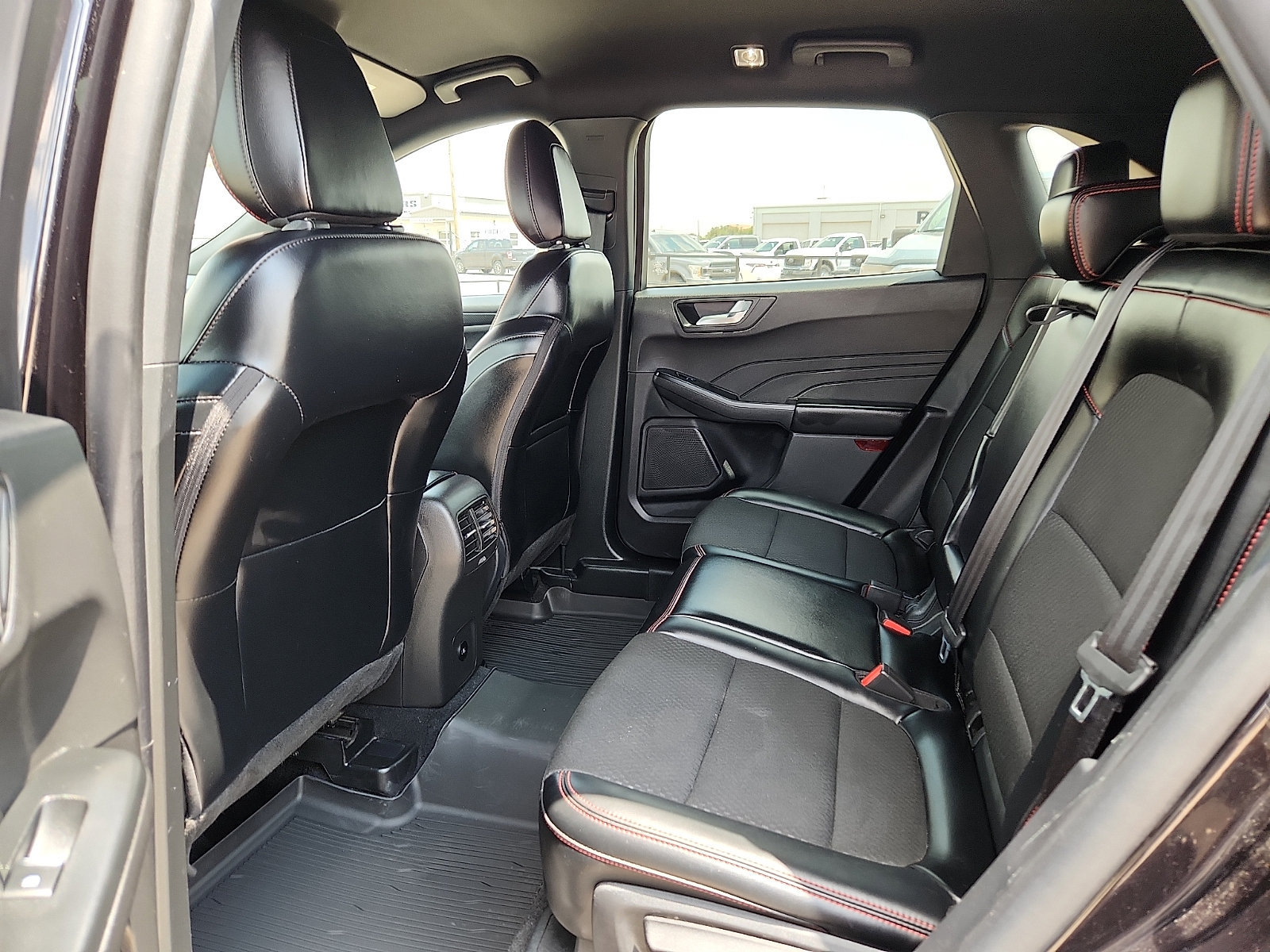 Certified 2025 Ford Escape ST-Line FWD image 9