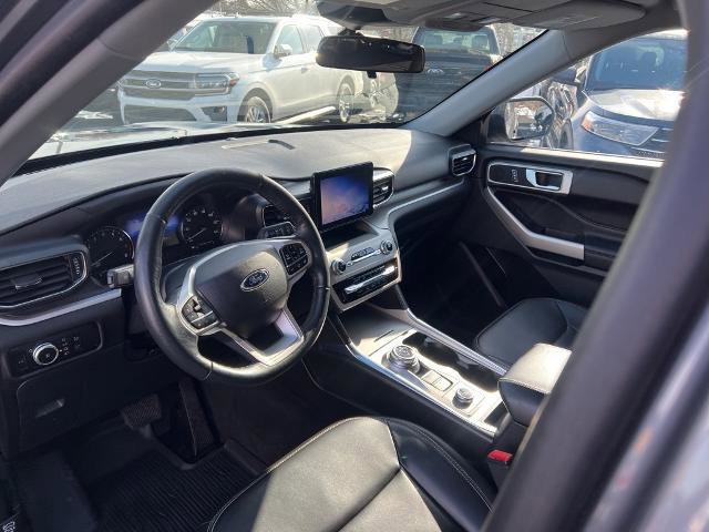 Certified 2022 Ford Explorer XLT w/ Equipment Group 202A image 27