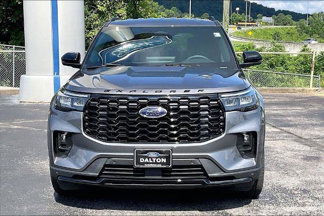 Certified 2025 Ford Explorer ST-Line w/ Premium Package RWD image 3