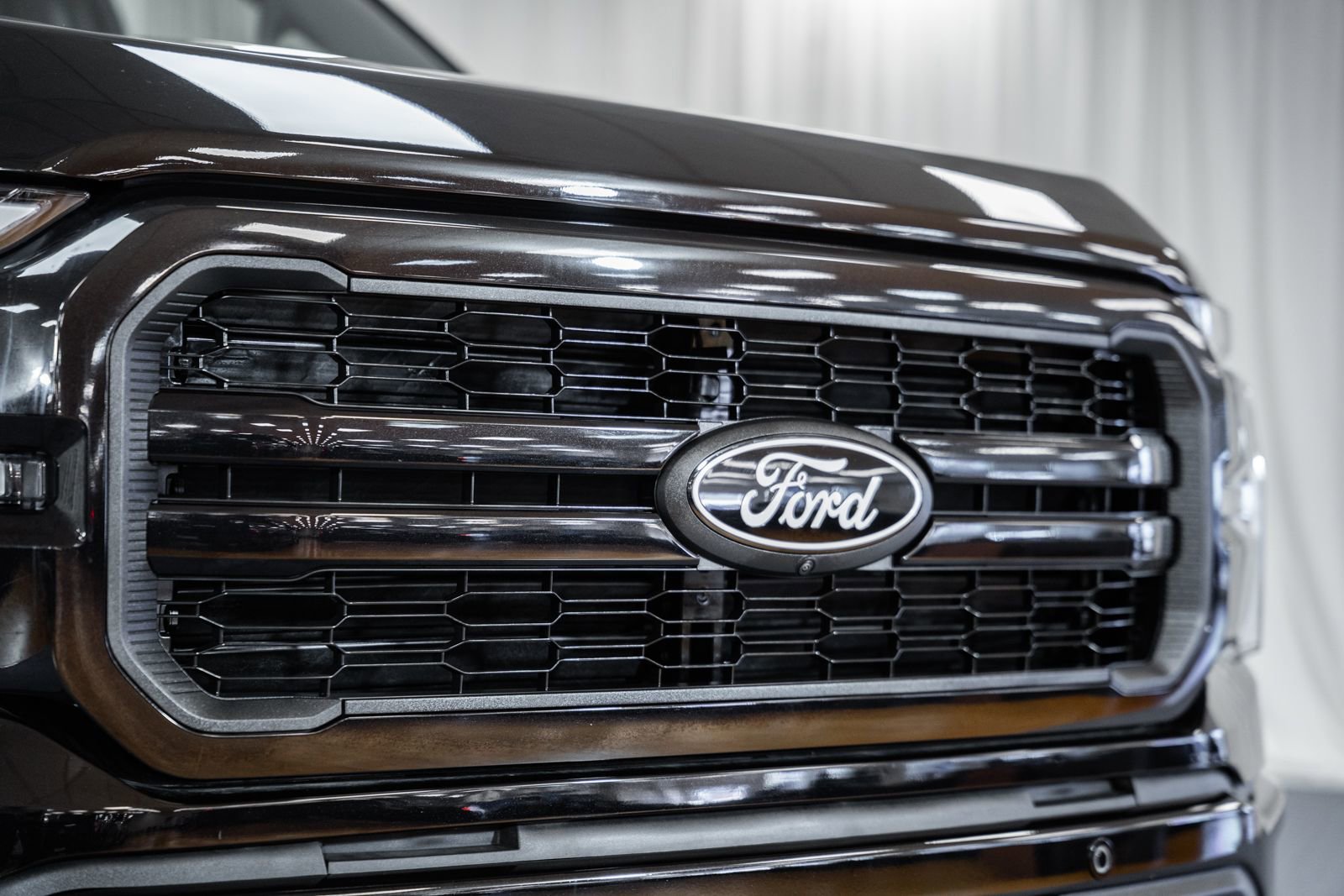 Certified 2025 Ford F150 Lariat w/ Equipment Group 502A High image 7