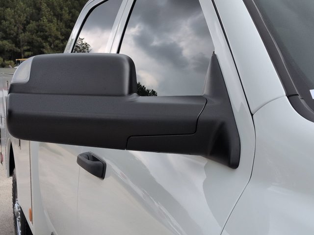 Used 2022 RAM 2500 Tradesman w/ Chrome Appearance Group AWD/4WD image 13