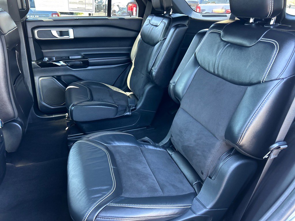 Certified 2022 Ford Explorer ST image 9