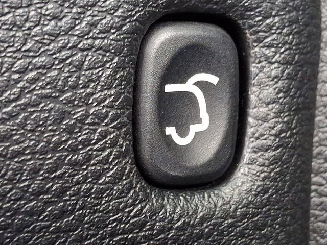 Used 2019 Jeep Grand Cherokee Laredo w/ Laredo X Package image 28