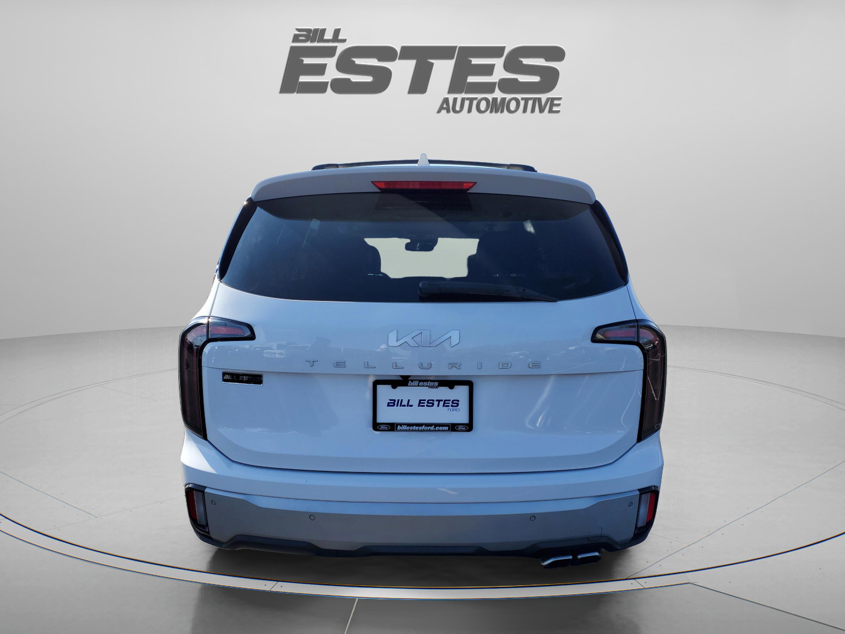 Used 2024 Kia Telluride SX image 3