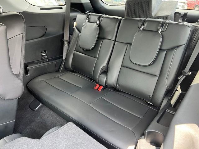 Certified 2023 Ford Explorer XLT w/ Equipment Group 202A AWD/4WD image 21