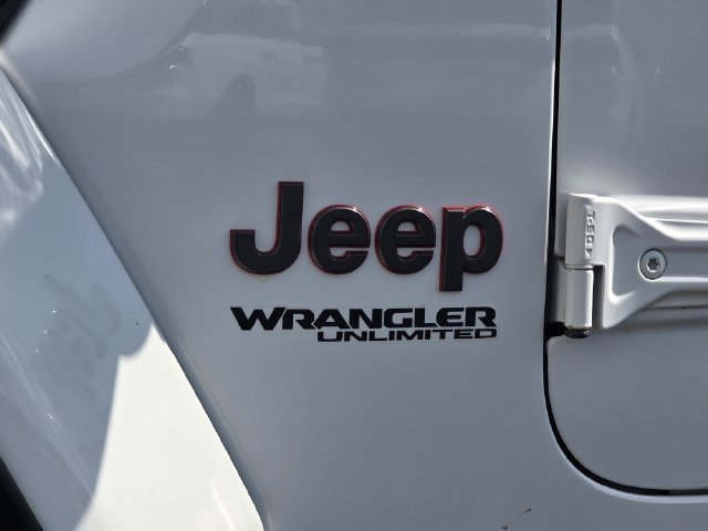 Used 2021 Jeep Wrangler Unlimited Rubicon AWD/4WD image 34