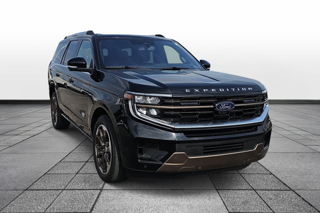 Certified 2025 Ford Expedition King Ranch AWD/4WD image 3