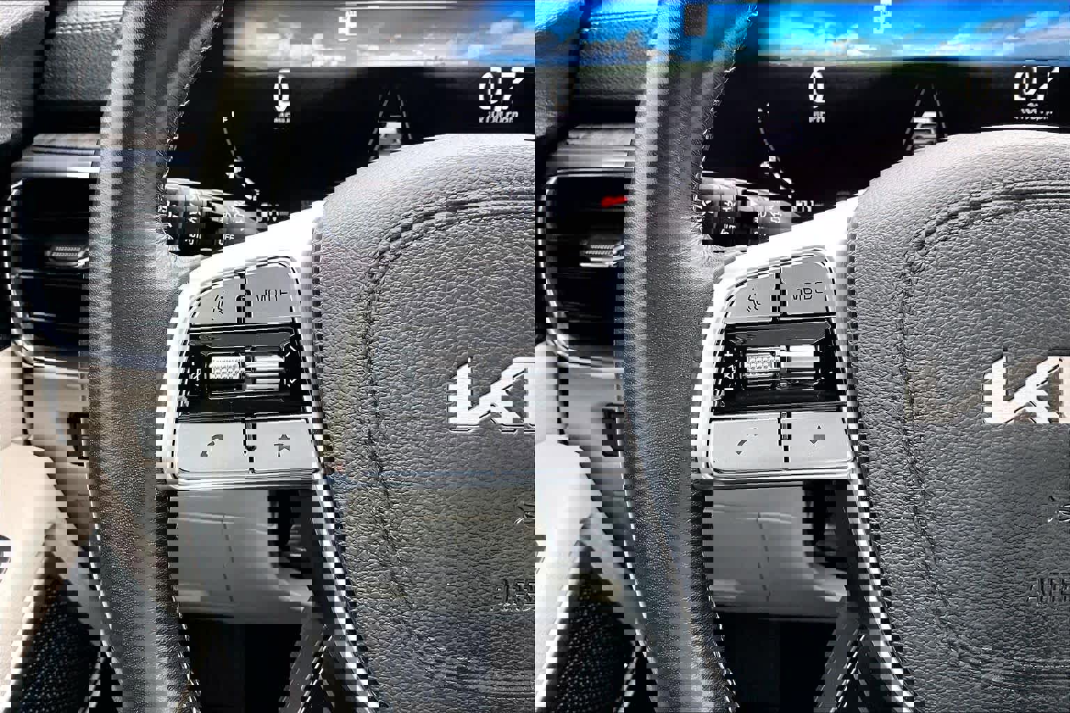 Used 2023 Kia Telluride SX Prestige image 24