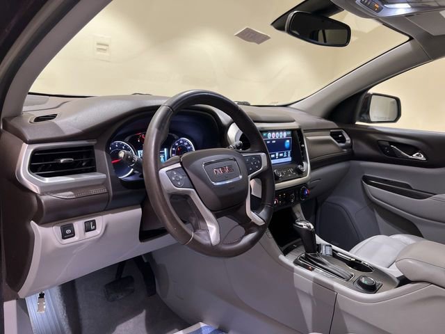 Used 2017 GMC Acadia SLT FWD image 9