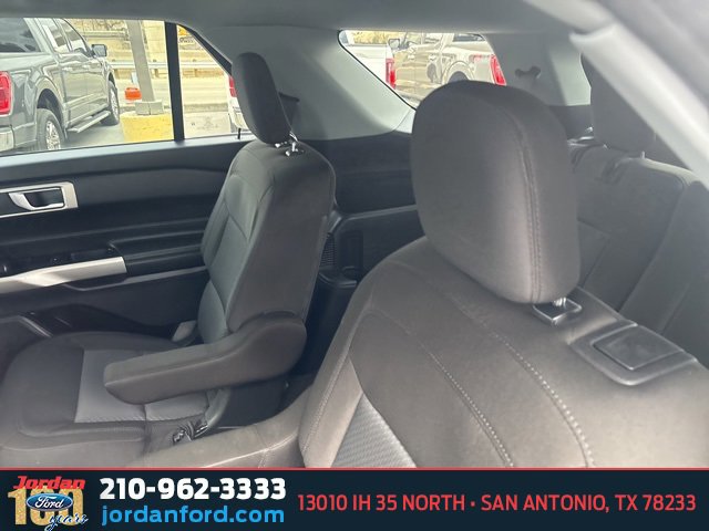 Certified 2022 Ford Explorer XLT image 8