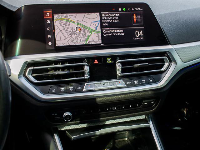 Used 2022 BMW 330i Sedan w/ M Sport Package image 17