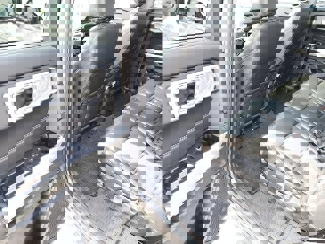 Certified 2022 Ford Explorer Limited w/ Equipment Group 301A image 26