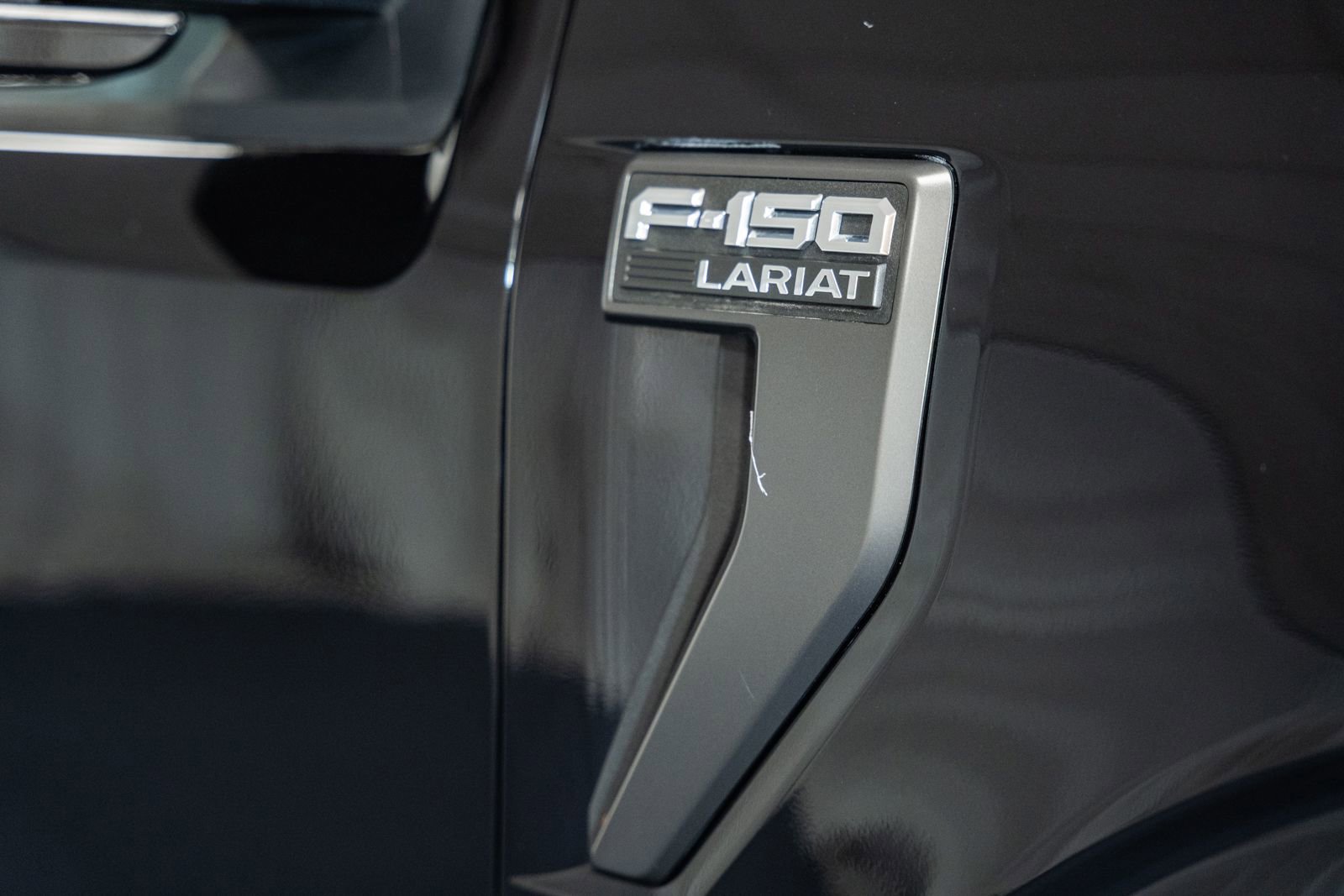 Certified 2023 Ford F150 Lariat w/ Equipment Group 502A High image 17