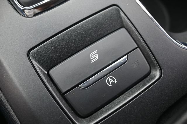 Certified 2020 Ford Fusion SE FWD image 29