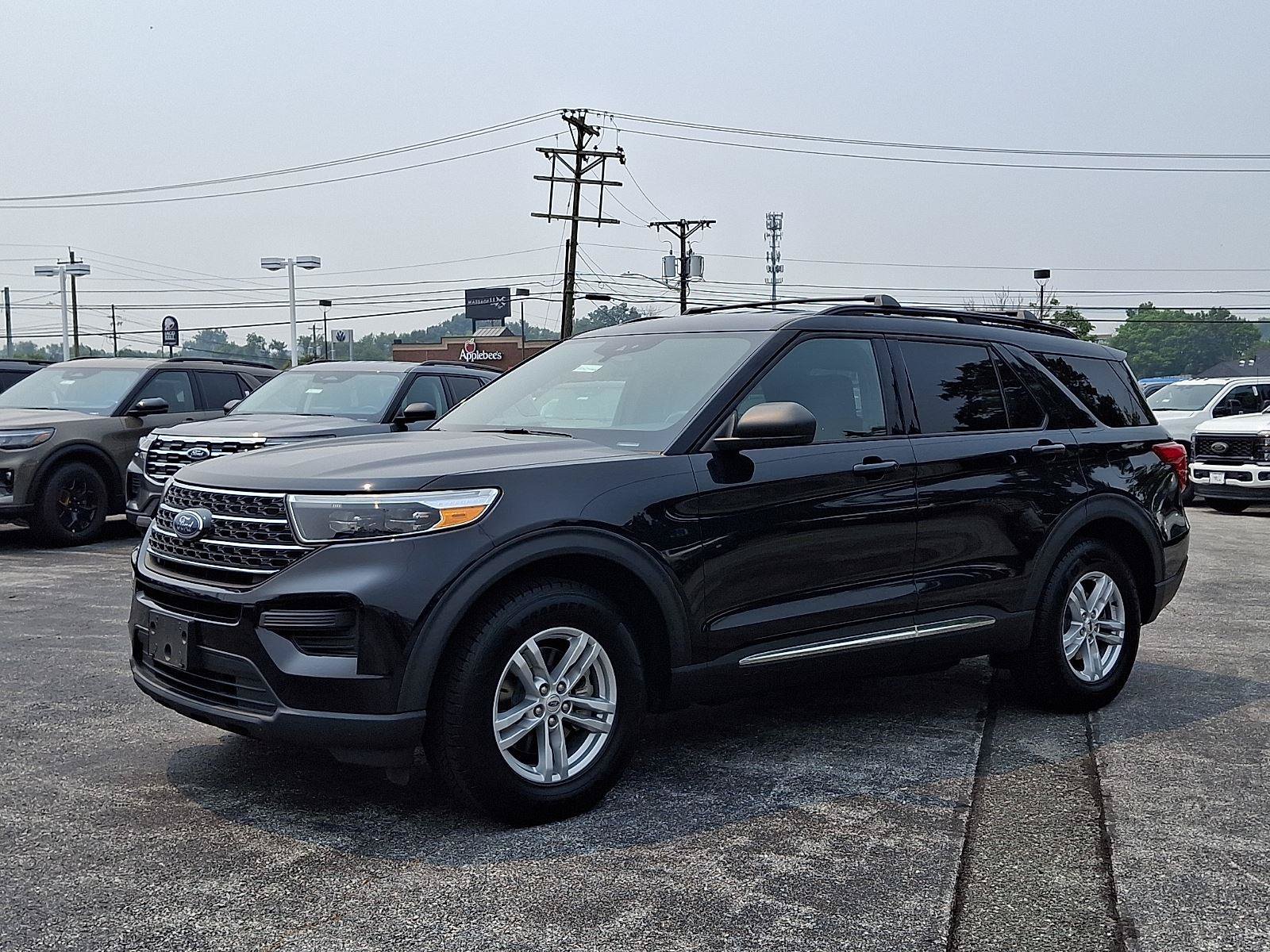 Certified 2020 Ford Explorer XLT w/ Comfort Package AWD/4WD image 3