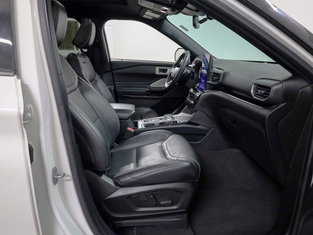 Certified 2022 Ford Explorer ST w/ Equipment Group 401A image 33