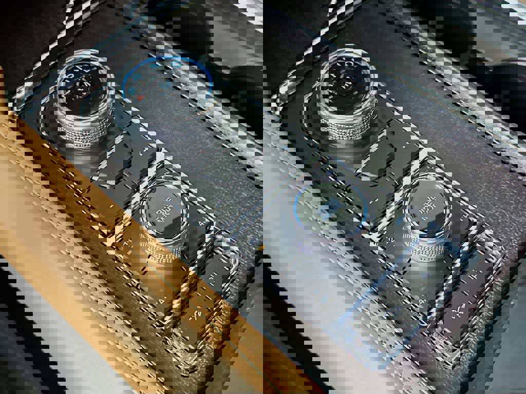 Certified 2023 Ford Expedition Platinum image 18