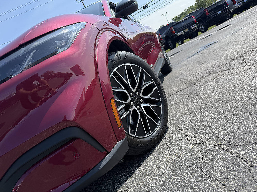 Certified 2025 Ford Mustang Mach-E Premium AWD/4WD image 2