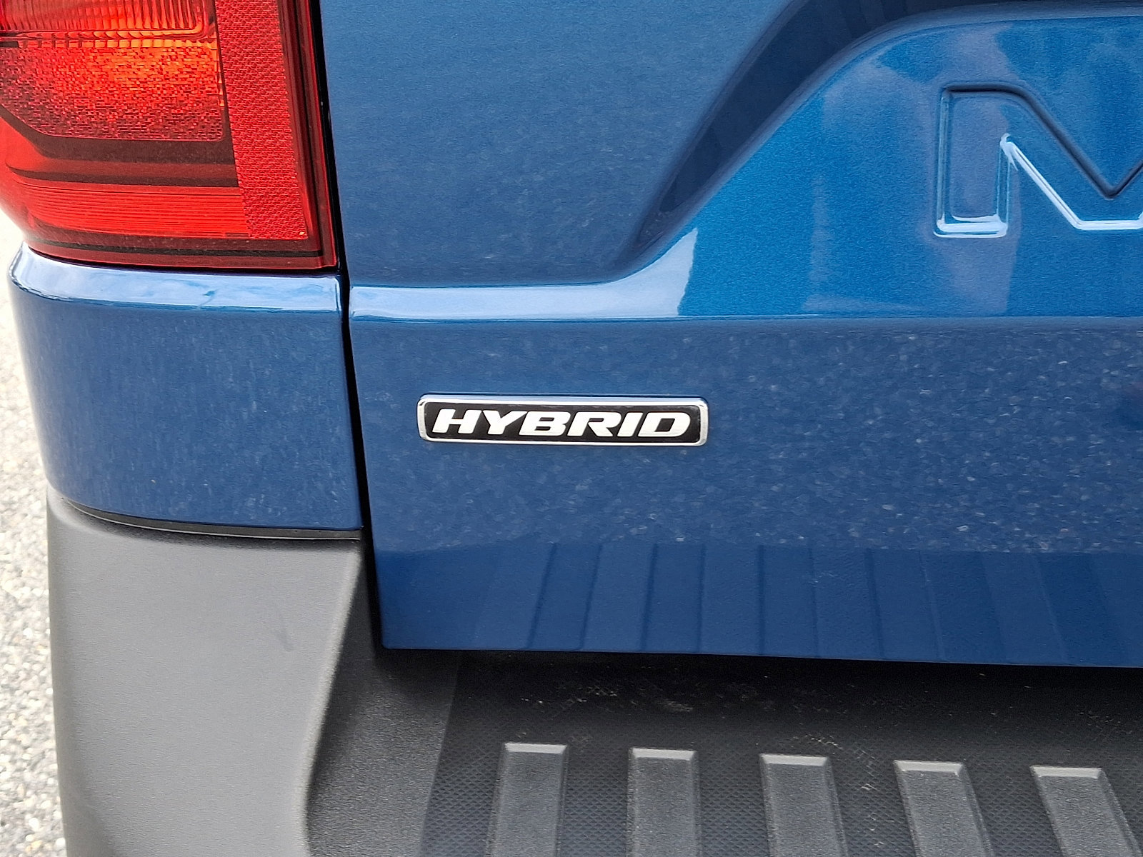 Certified 2024 Ford Maverick Lariat w/ Black Appearance Package FWD image 30