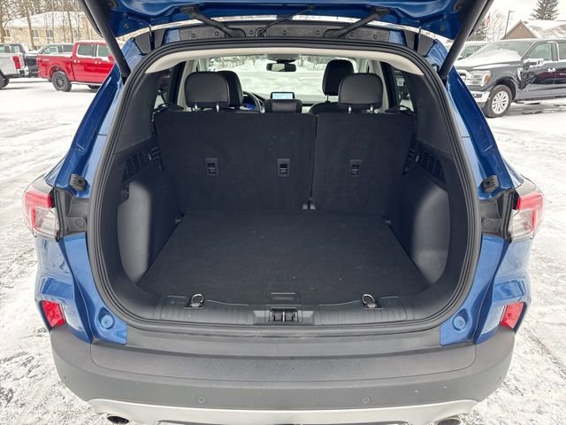 Certified 2022 Ford Escape Titanium w/ Class II Trailer Tow Package image 9