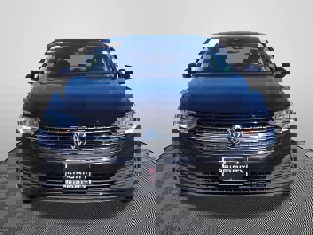 Used 2024 Volkswagen Jetta SE image 5