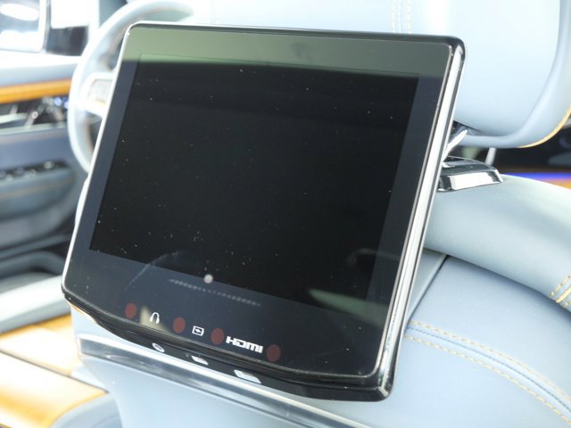 Used 2024 Toyota RAV4 Adventure AWD/4WD image 27