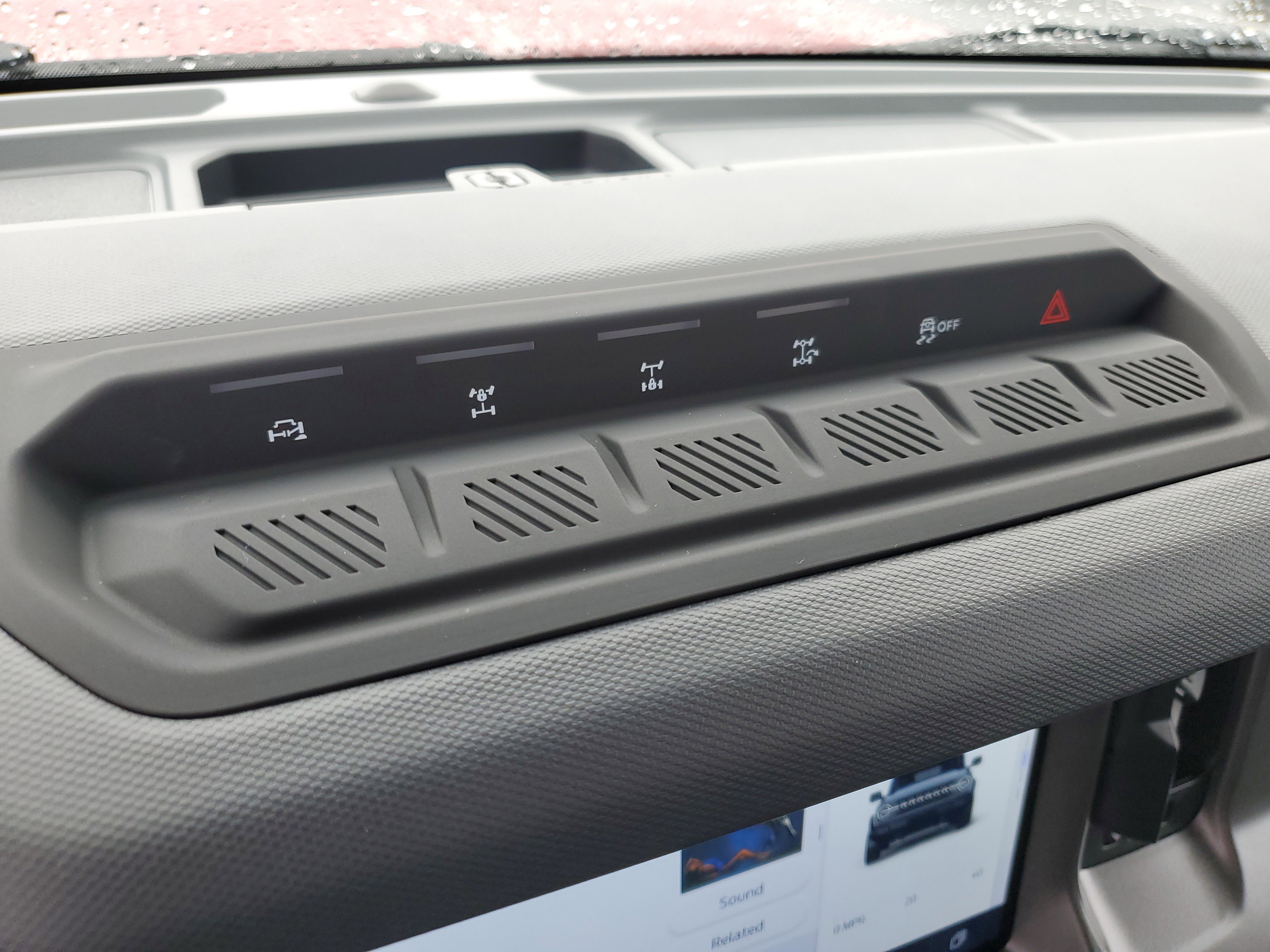 Certified 2025 Ford Bronco Badlands image 23