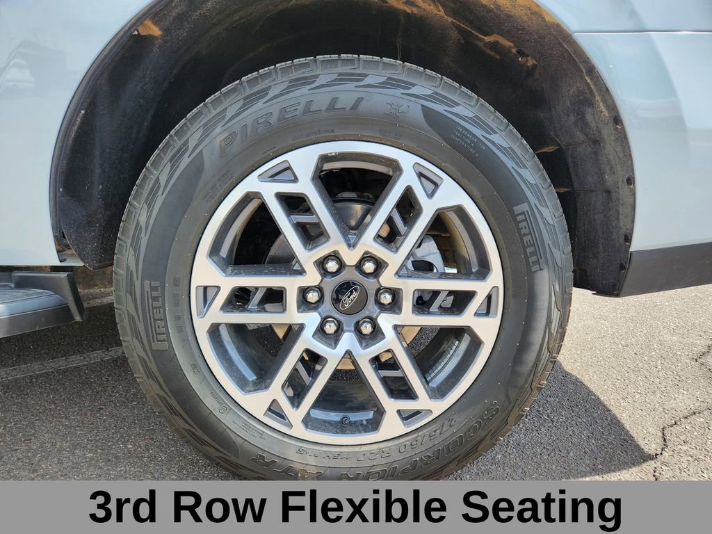 Certified 2025 Ford Expedition Active image 24