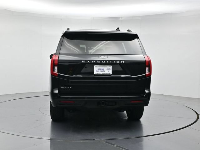 Certified 2025 Ford Expedition Active AWD/4WD image 8