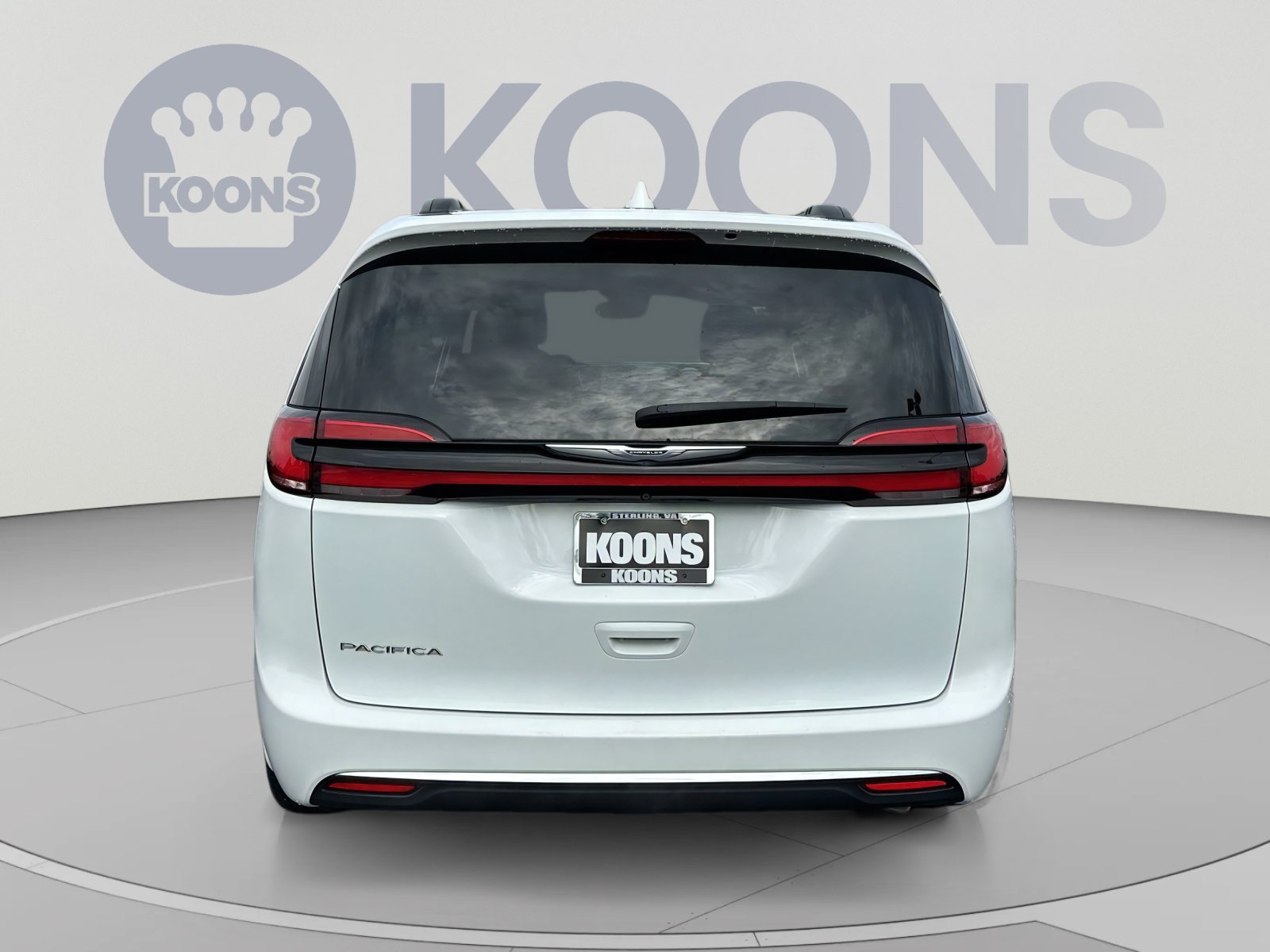 Used 2022 Chrysler Pacifica Touring-L FWD image 10