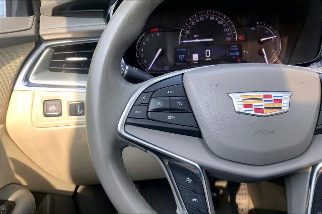 Used 2018 Cadillac XT5 Luxury w/ Driver Awareness Package AWD/4WD image 24