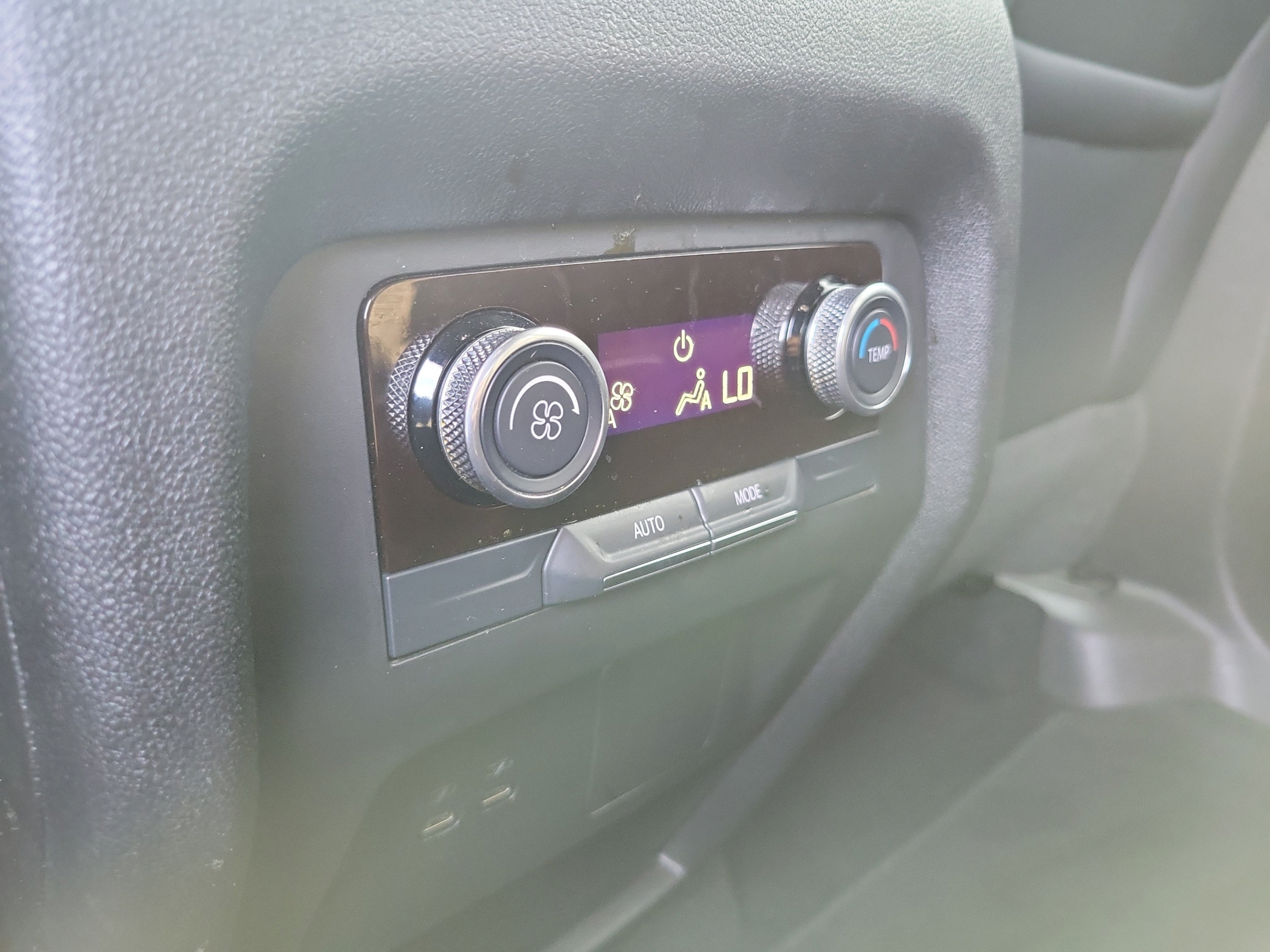 Used 2025 Buick Enclave Sport Touring FWD image 41