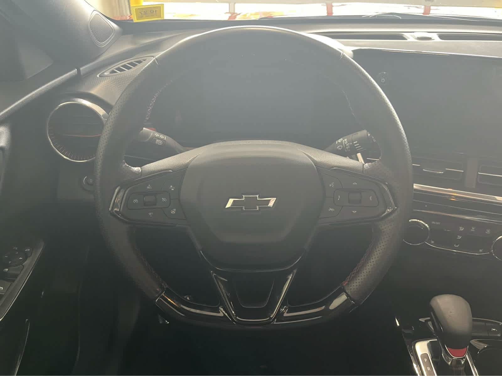 Used 2024 Chevrolet Trax RS w/ Driver Confidence Package FWD image 14