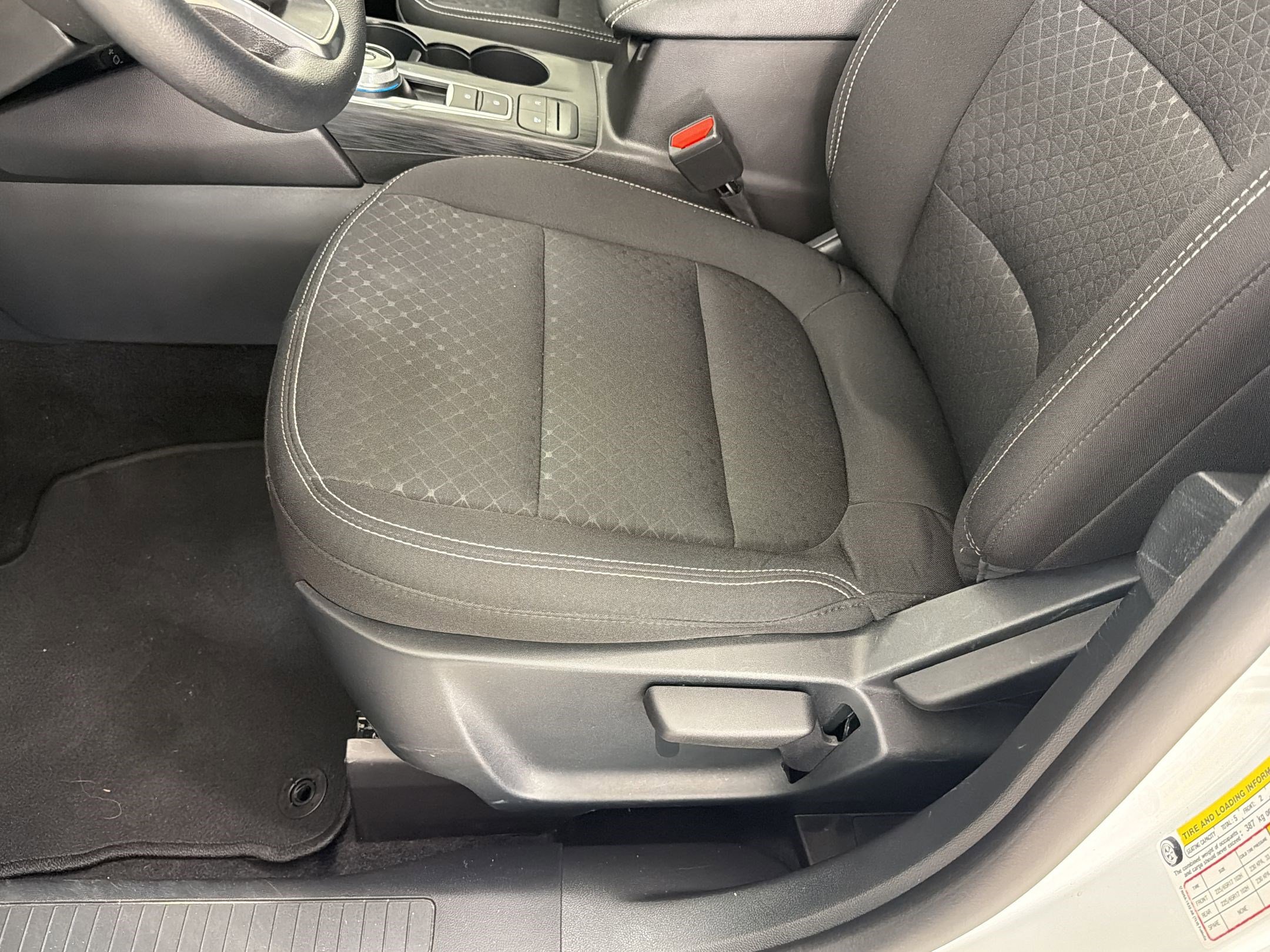 Certified 2025 Ford Escape Active AWD/4WD image 14