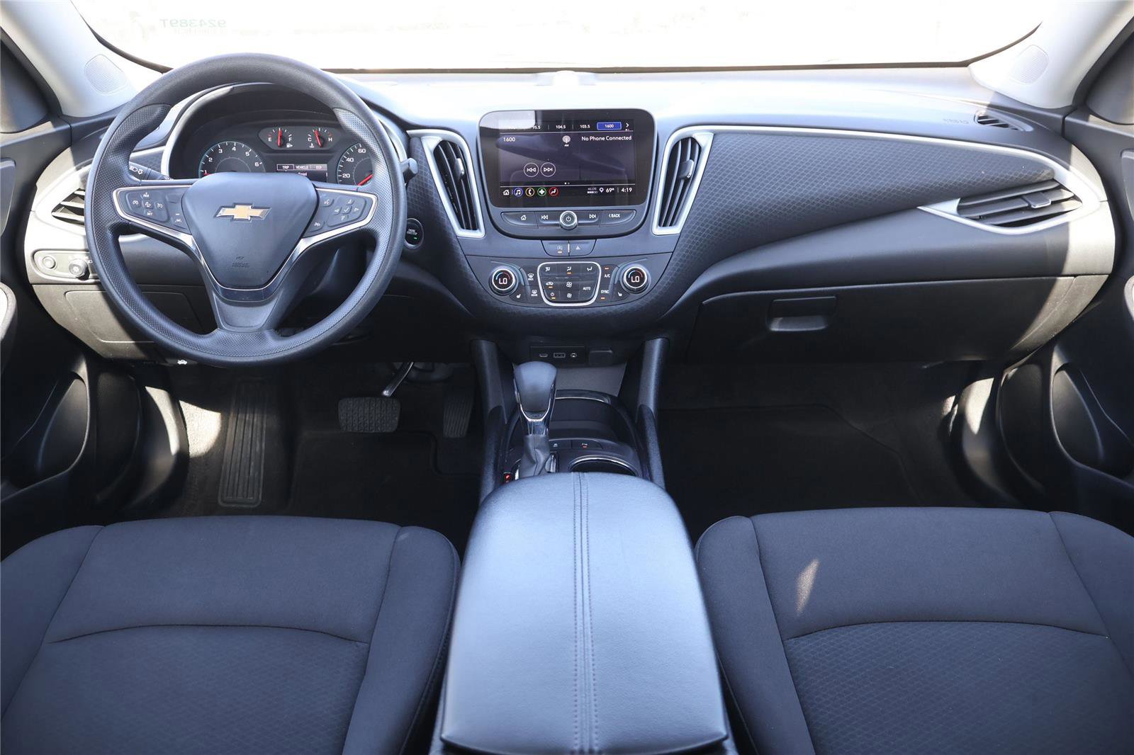 Used 2024 Chevrolet Malibu LT image 26