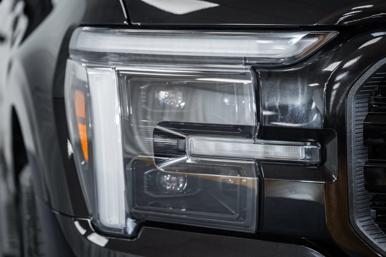 Certified 2024 Ford F150 Lariat AWD/4WD image 11