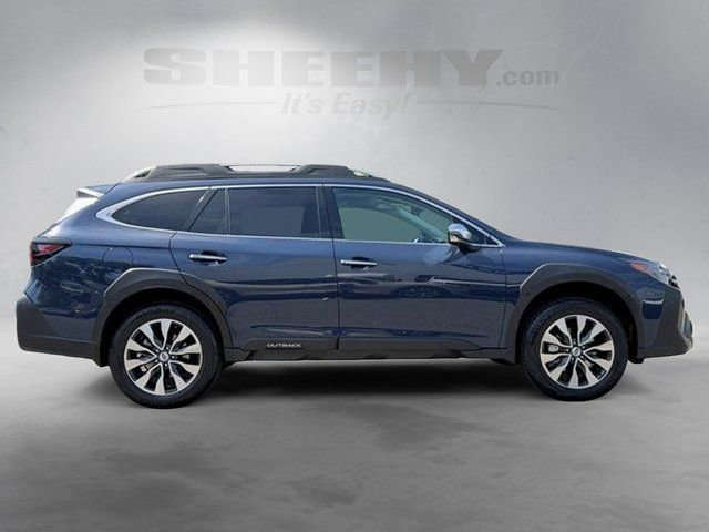 Used 2025 Subaru Outback Touring AWD/4WD image 11