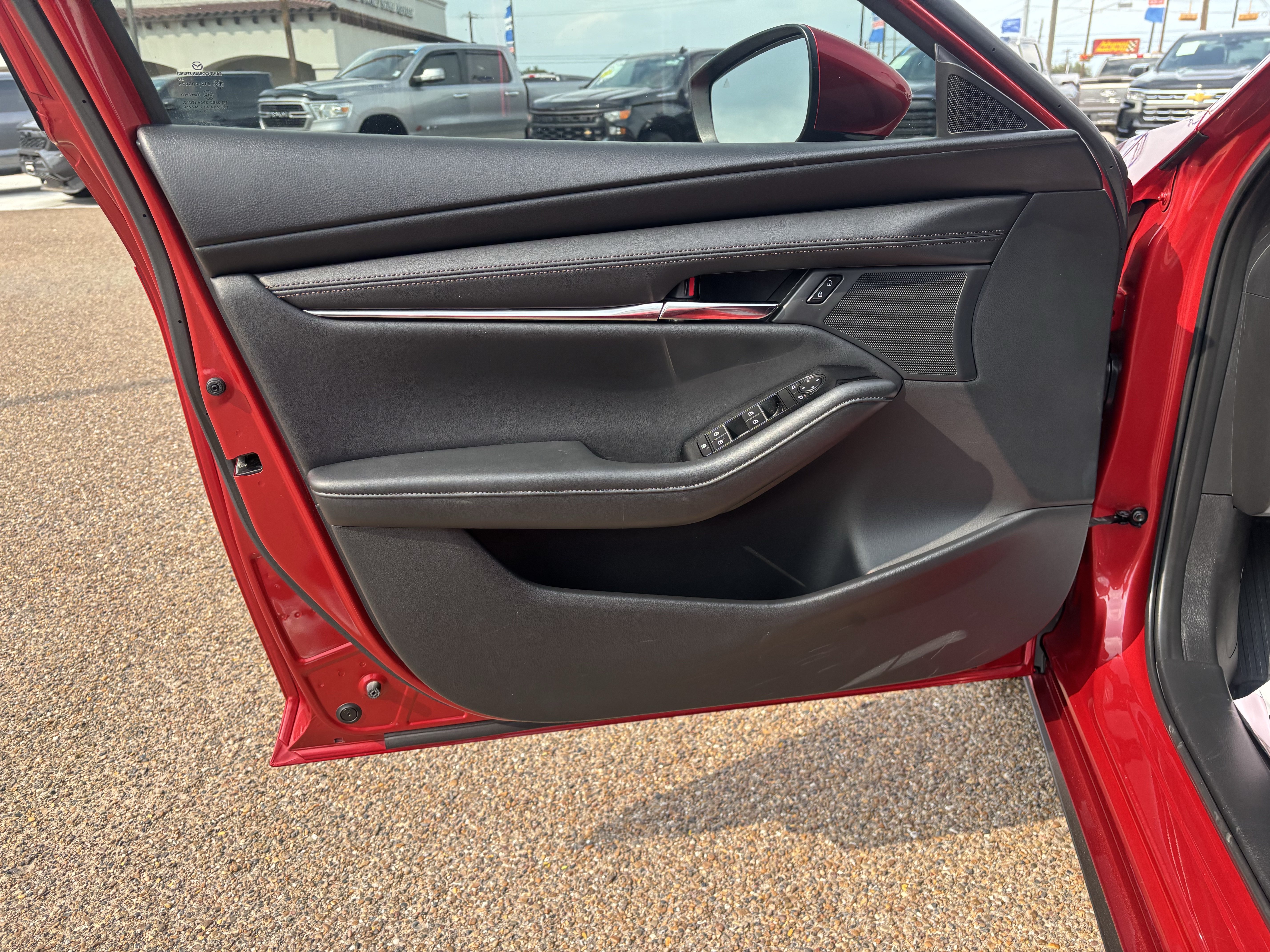 Used 2024 MAZDA MAZDA3 s FWD image 9