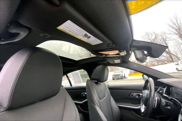 Used 2020 BMW 330i xDrive Sedan w/ Premium Package image 14