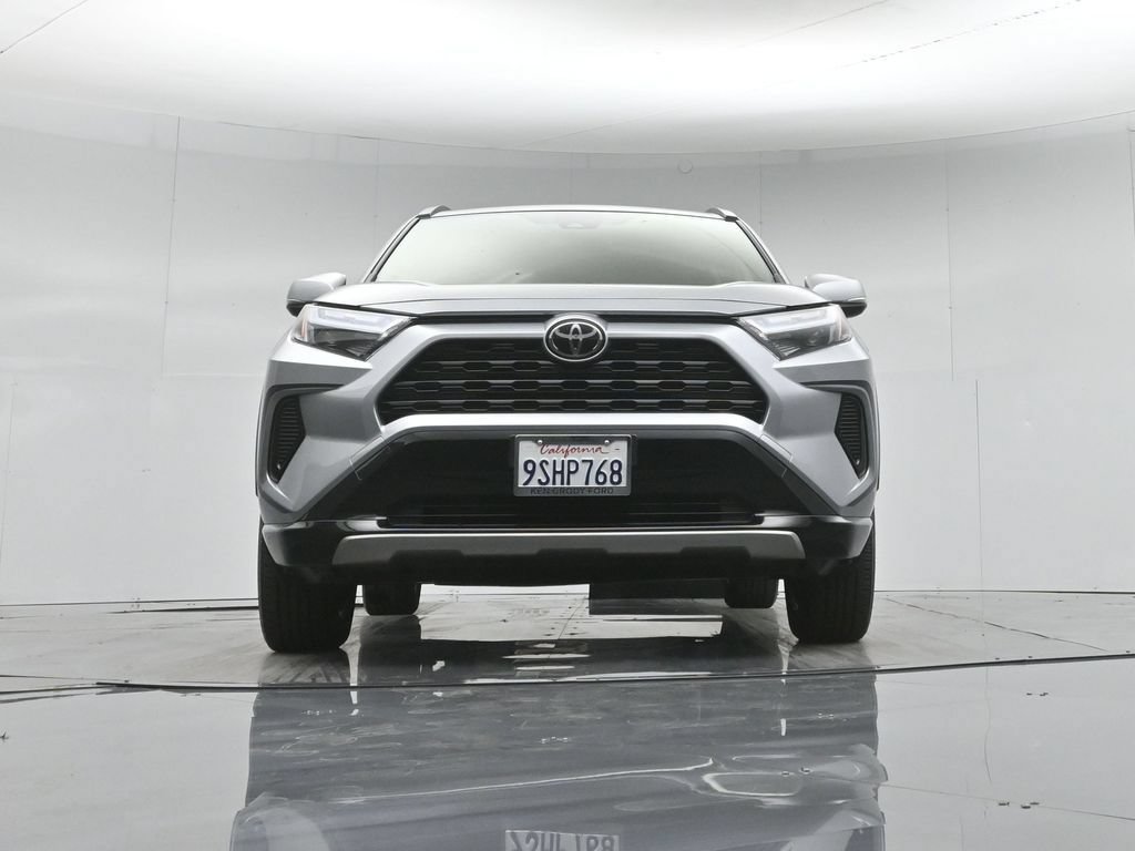 Used 2025 Toyota RAV4 SE AWD/4WD image 48