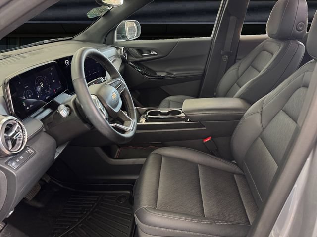 Used 2025 Chevrolet Equinox LT w/ Convenience Package II FWD image 9
