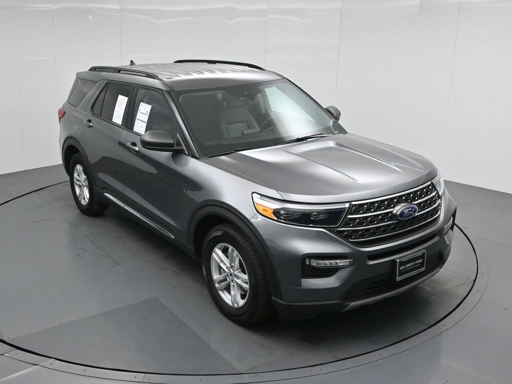 Certified 2023 Ford Explorer XLT w/ Equipment Group 202A image 43