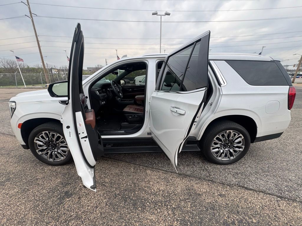 Used 2024 GMC Yukon Denali Ultimate image 7